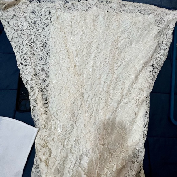 Lulu’s wedding dress - Picture 3 of 6